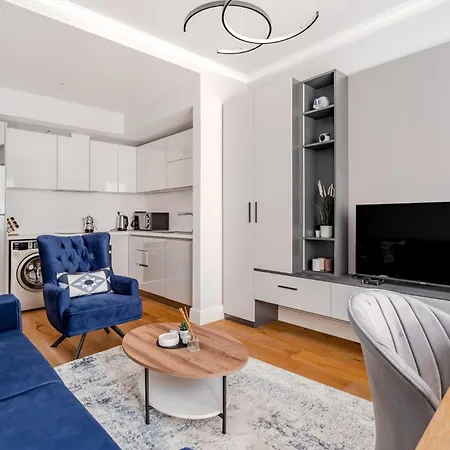 Modern 5 Min To Taksim Sq Near Metro 아파트